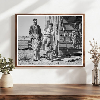 Schroeder Family at Farm in Dead Ox Flat Oregon 1939 - Available at KNOWOL