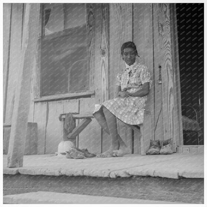 Sharecropper Child in Mississippi 1937 FSA Collection - Available at KNOWOL