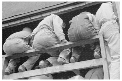 Sikeston Livestock Auction Spectators May 1938 - Available at KNOWOL