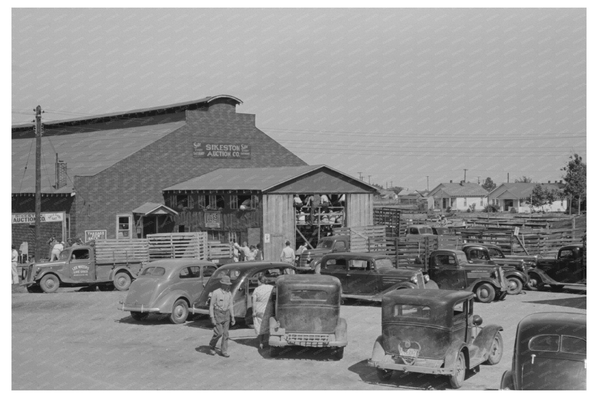 Sikeston Missouri Auction Scene May 1938 - Available at KNOWOL