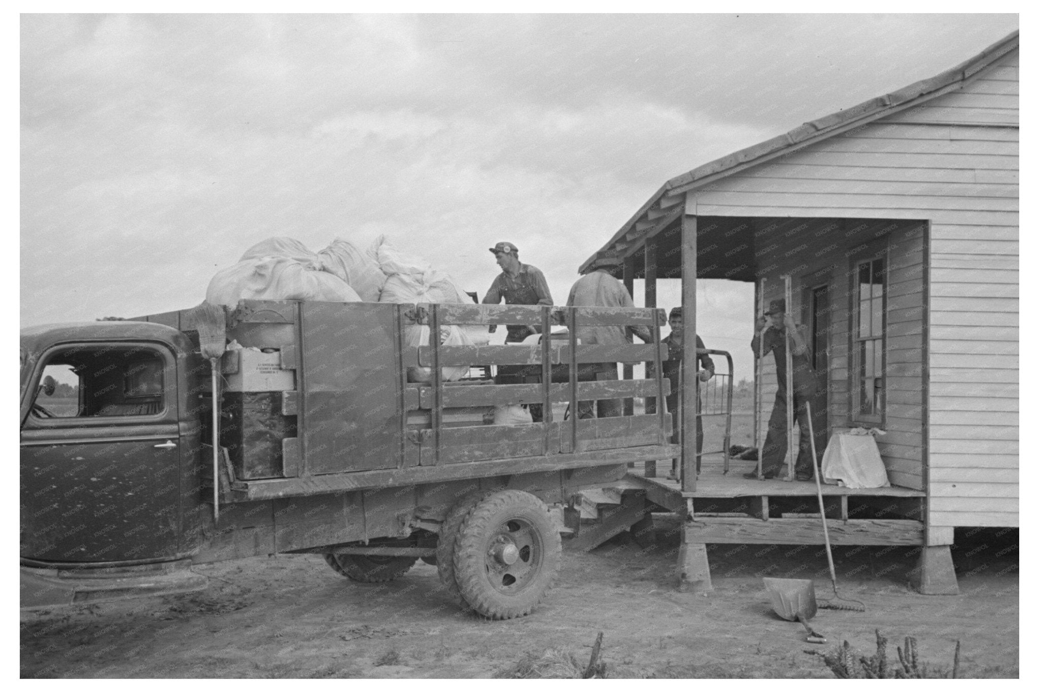 Southeast Missouri Families Moving May 1938 - Available at KNOWOL