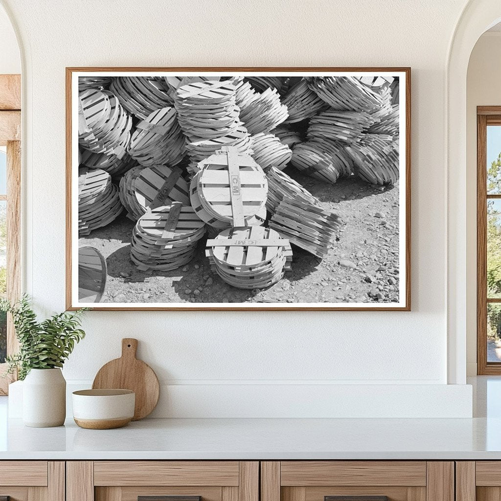 Spinach Workers Preparing for Harvest in La Pryor Texas 1939 - Available at KNOWOL