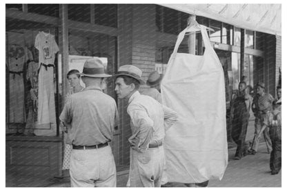 Street Scene in Steele Missouri August 1938 Agricultural Life - Available at KNOWOL