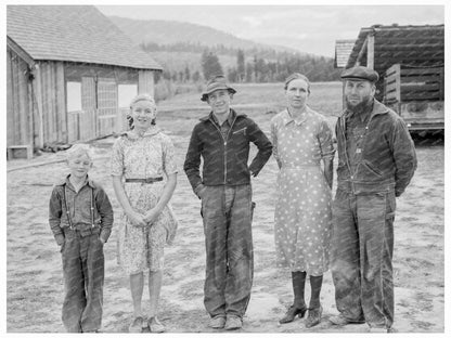 Stump Farm Family Home Boundary County Idaho 1939 - Available at KNOWOL