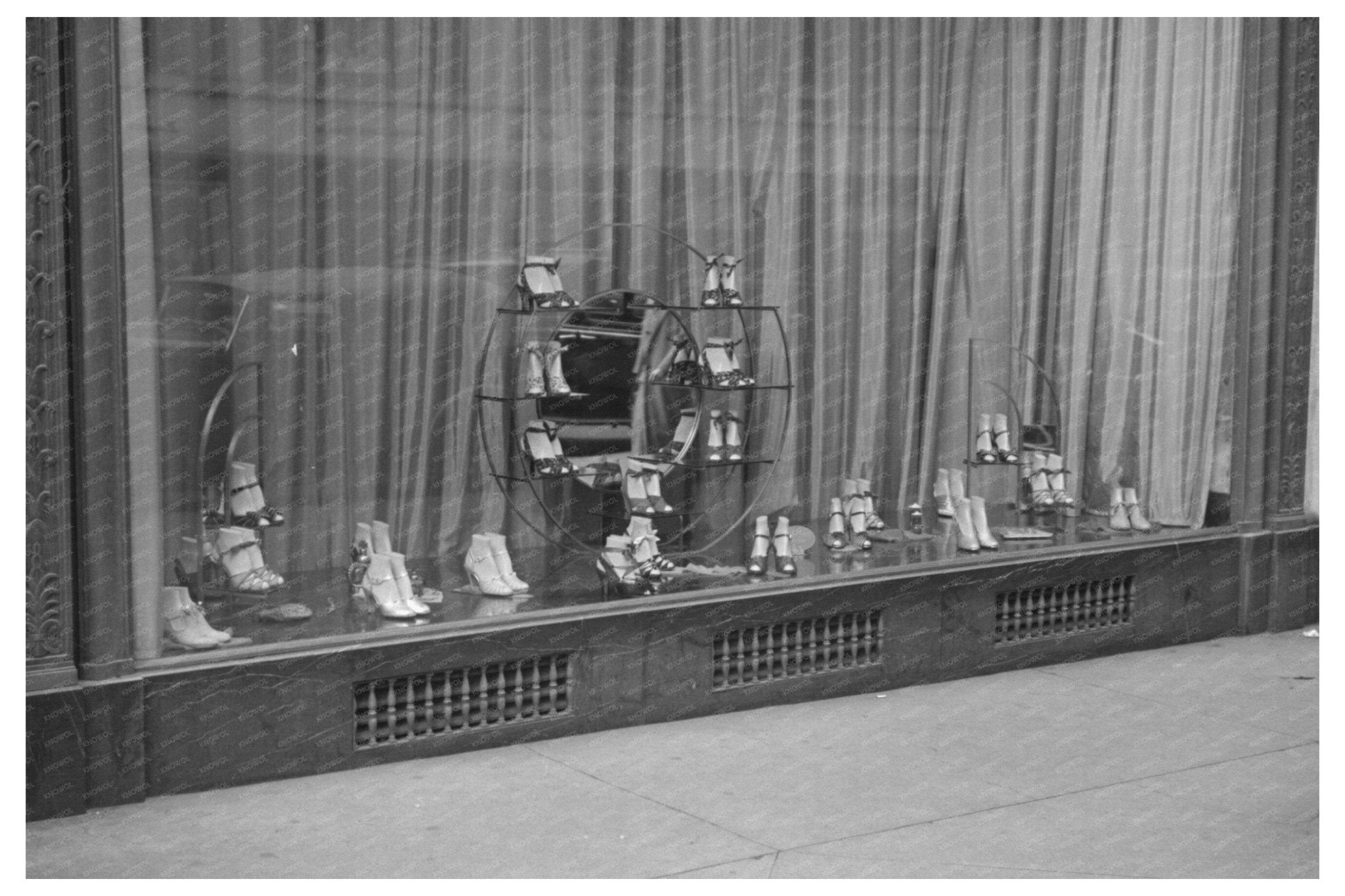 Surrealistic Window Display at Bergdorf - Goodman 1938 - Available at KNOWOL