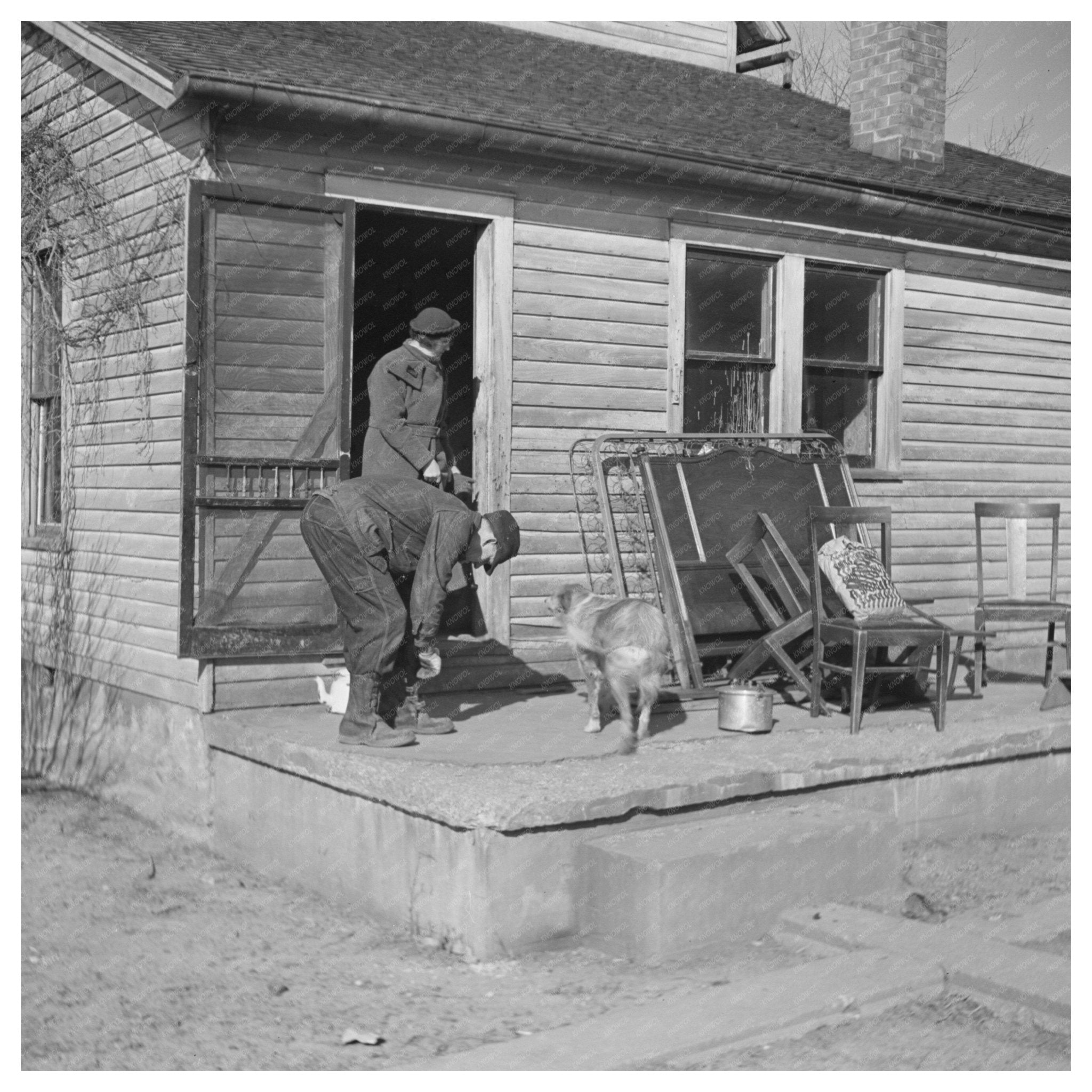 Tenant Farmers Mr and Mrs Shoemaker Shadeland Indiana 1937 - Available at KNOWOL