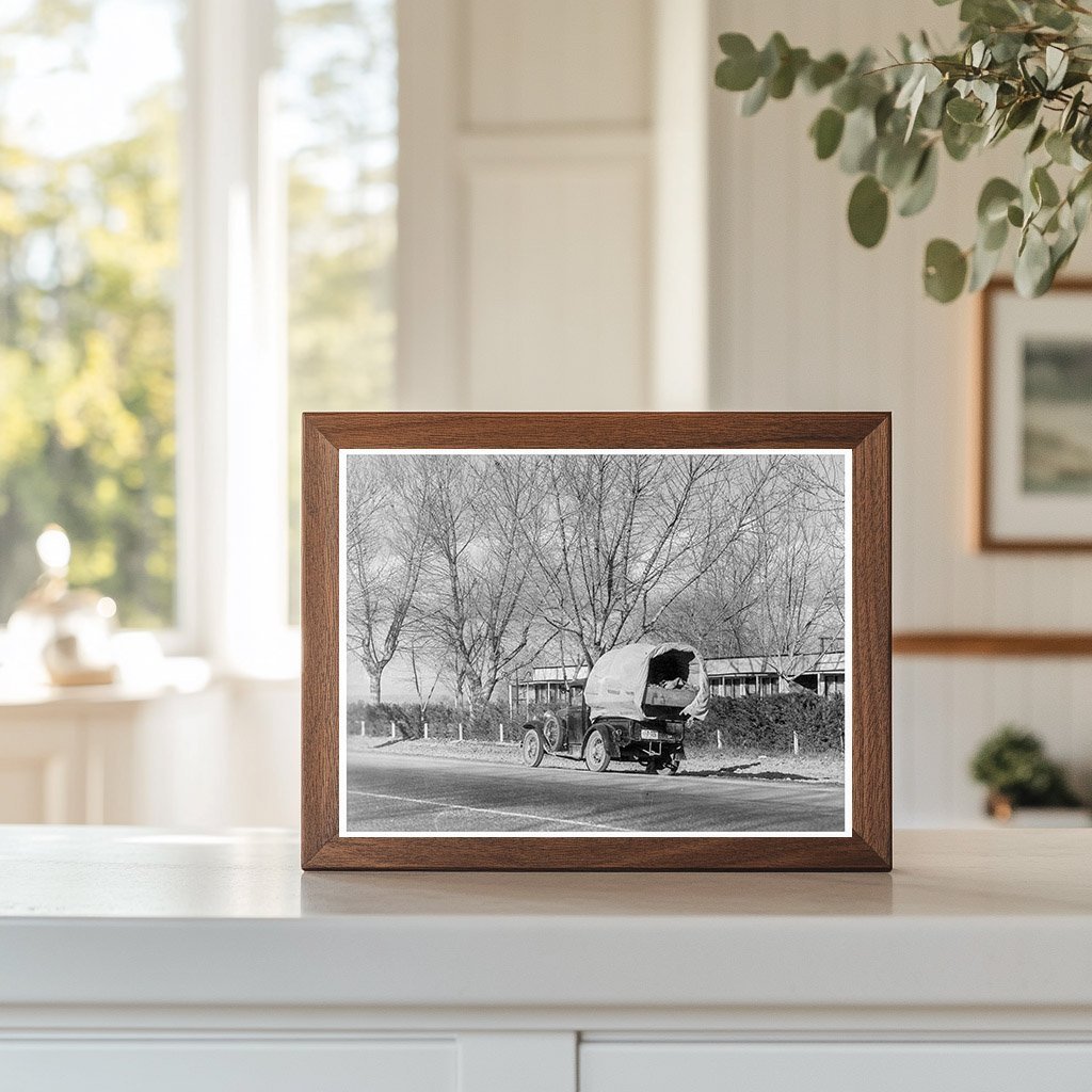 Texans Migrating West to Oregon March 1935 Vintage Photo - Available at KNOWOL