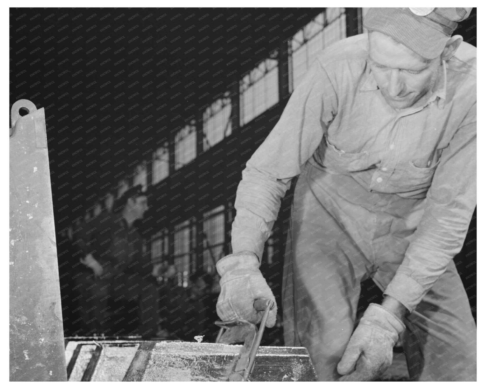 Tin Smelting Production in Texas City July 1942 - Available at KNOWOL