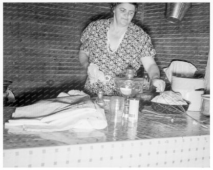 Tobacco Sharecroppers Wife in North Carolina 1939 - Available at KNOWOL