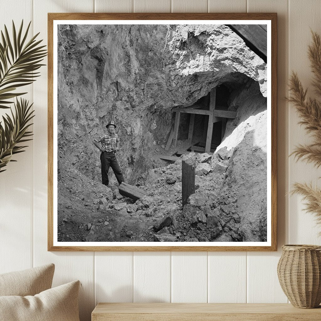 Tungsten Chief Mine Kern County California May 1942 - Available at KNOWOL