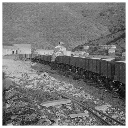 Tungsten Ore Transport Train Kingman Arizona 1942 - Available at KNOWOL