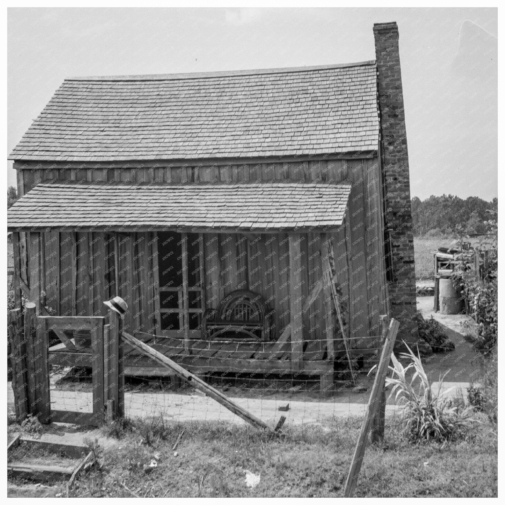 Turpentine Worker Home Godwinsville Georgia 1937 - Available at KNOWOL