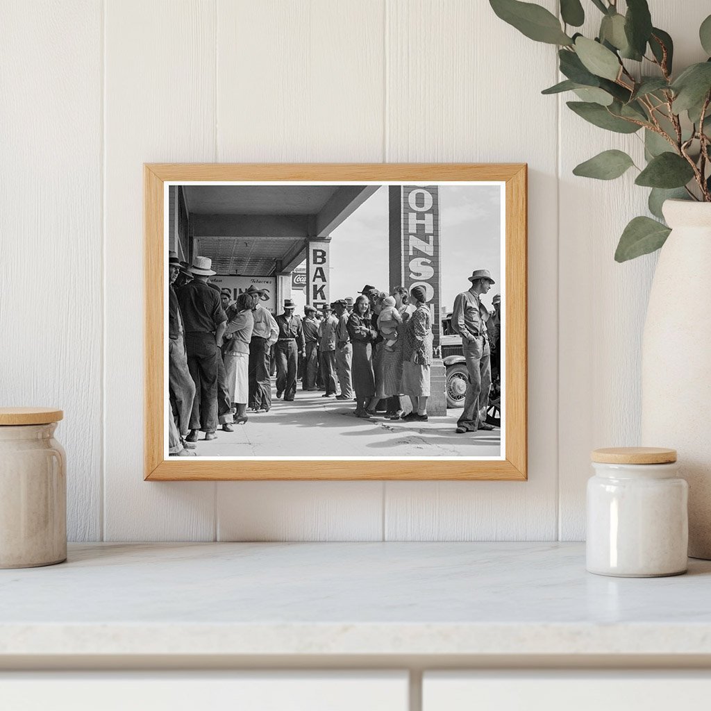 Vintage 1937 Photo of Relief Check Wait in Calipatria - Available at KNOWOL