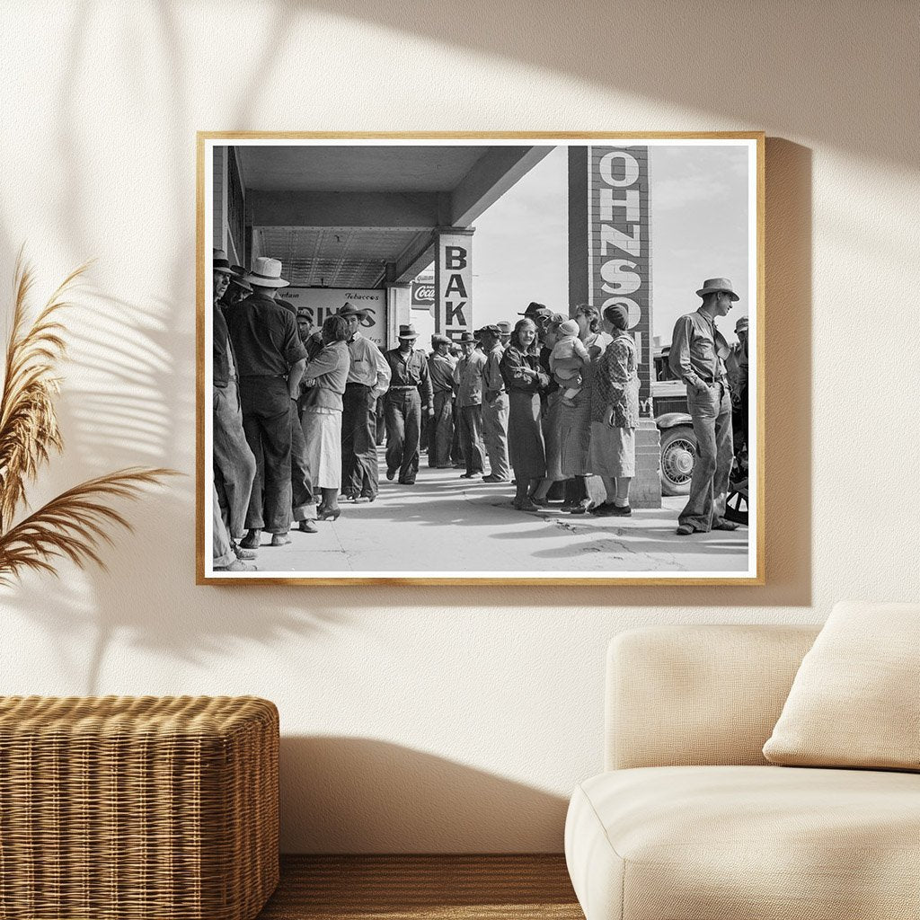 Vintage 1937 Photo of Relief Check Wait in Calipatria - Available at KNOWOL