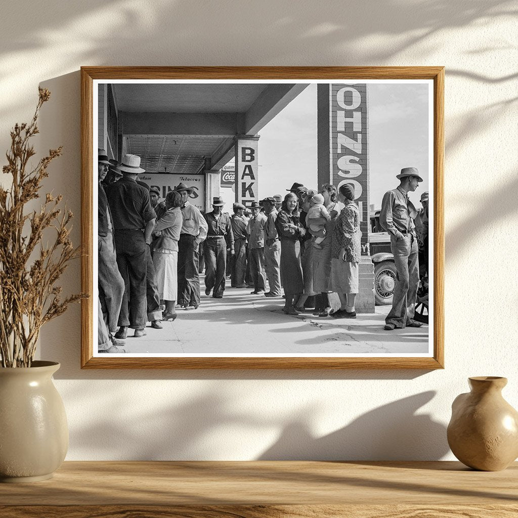 Vintage 1937 Photo of Relief Check Wait in Calipatria - Available at KNOWOL