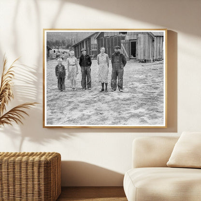 Vintage 1939 Idaho Rural Life Photo Unruf Family - Available at KNOWOL