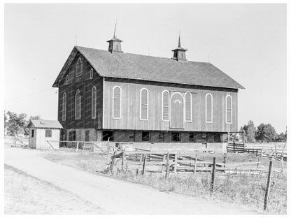 Vintage Farm Life in Dayton Ohio 1936 - Available at KNOWOL