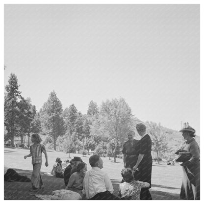 Vintage Klamath Falls Park Scene July 1942 - Available at KNOWOL