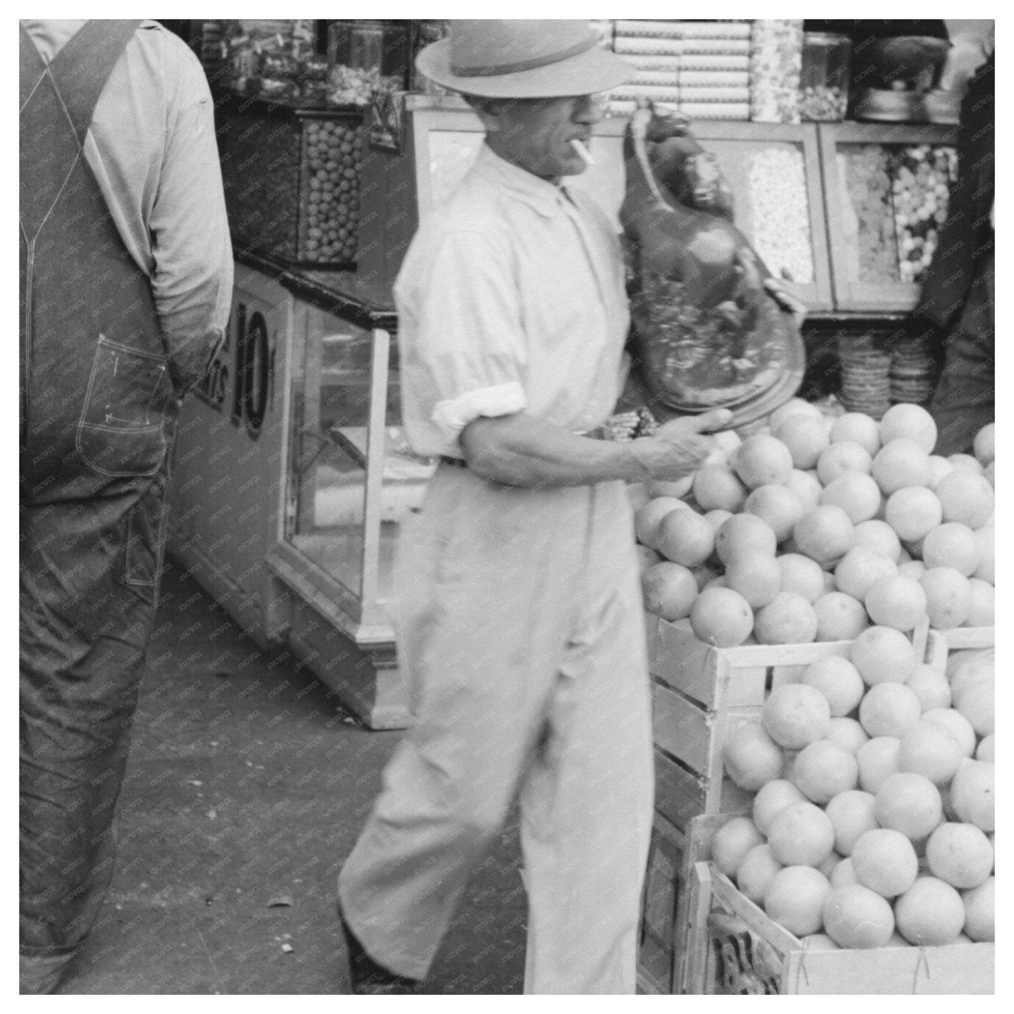 Waco Texas Street Scene Historical Photo November 1939 - Available at KNOWOL