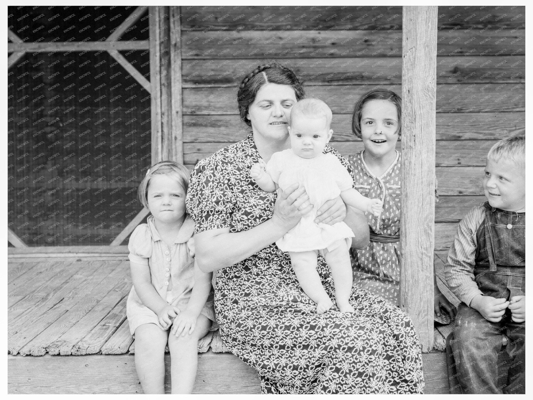 Wife and Children of Tobacco Sharecropper 1939 - Available at KNOWOL