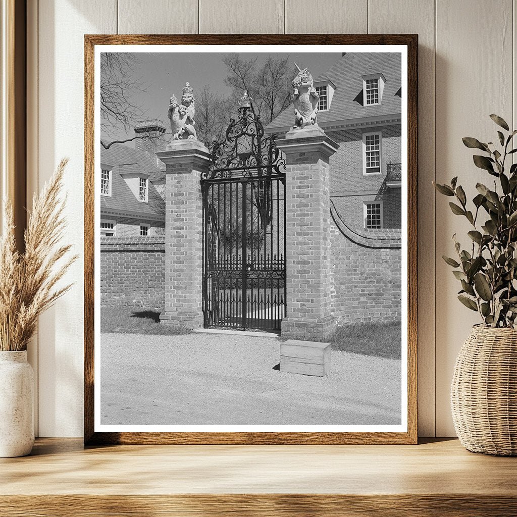 Williamsburg Virginia Governors Palace Gateway April 1943 - Available at KNOWOL