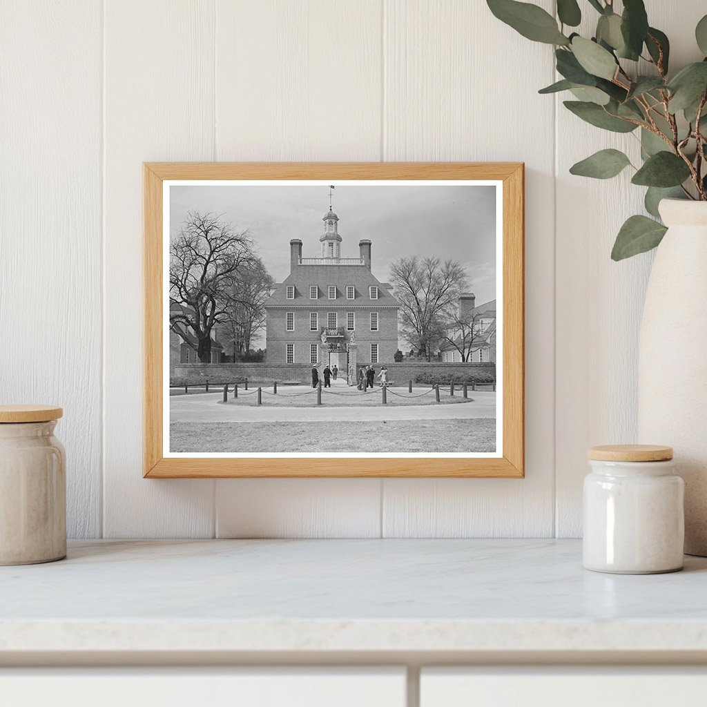 Williamsburg Virginia Historic Image April 1943 - Available at KNOWOL