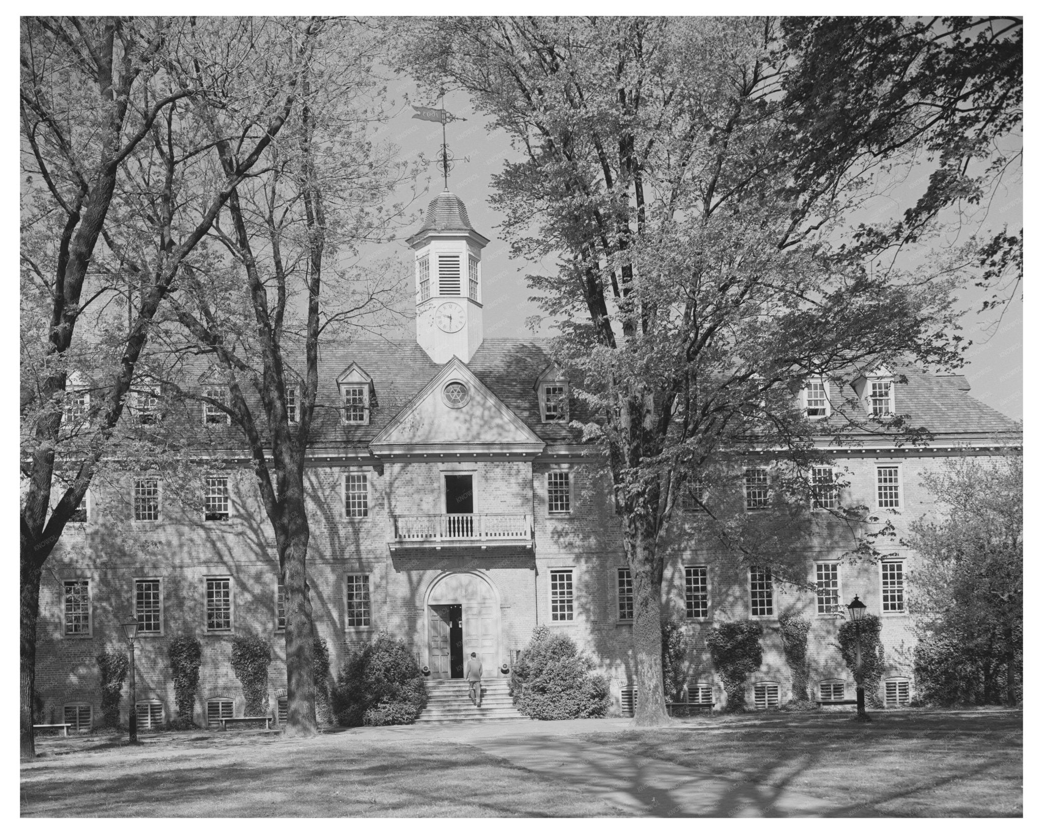 Williamsburg Virginia Scene April 1943 FSA/OWI Collection - Available at KNOWOL