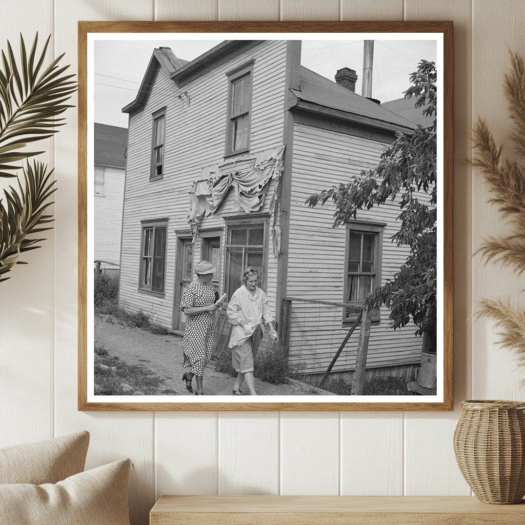 Winton Minnesota Residents August 1937 Vintage Photo - Available at KNOWOL