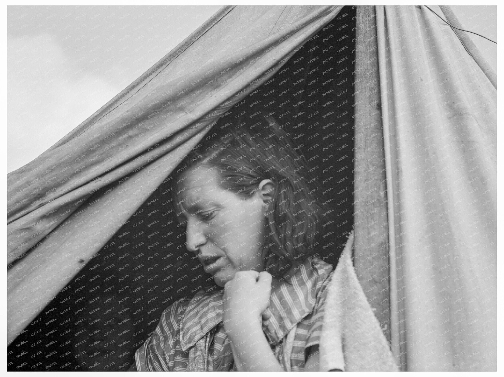 Woman in Farm Security Administration Camp Oregon 1939 - Available at KNOWOL