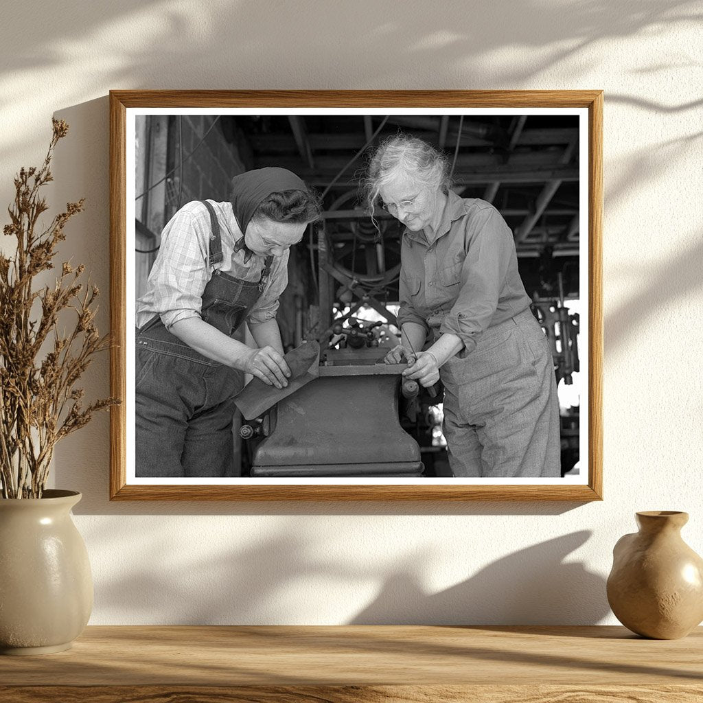 Women Processing War Parts at La Roes Shop 1942 - Available at KNOWOL