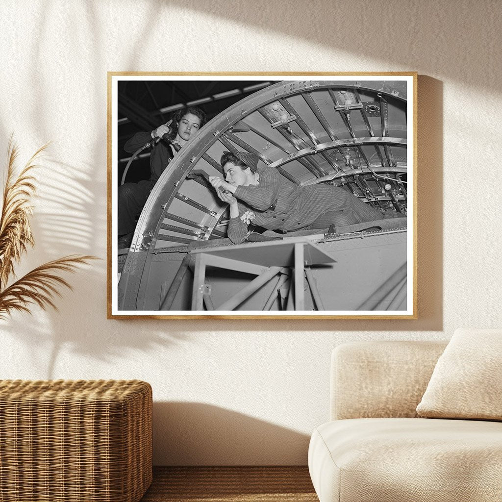 Women Working on B - 24E Liberator Bomber 1942 - 1943 - Available at KNOWOL