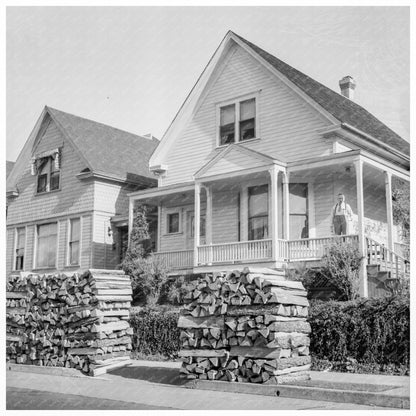 Woodpiles on Portland Street August 1939 - Available at KNOWOL