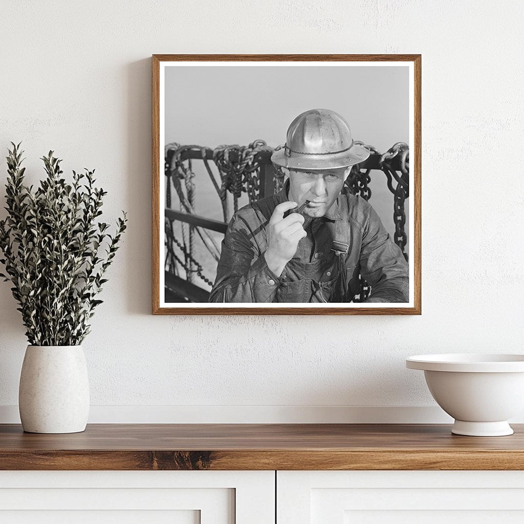 Workman at Shasta Dam California December 1941 - Available at KNOWOL