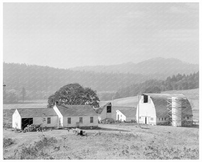 Yamhill Farms Oregon 1939 Agricultural Practices Image - Available at KNOWOL